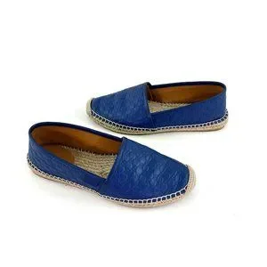 Gucci | Shoes | Authentic Gucci Embossed Leather Gg  display picture 1